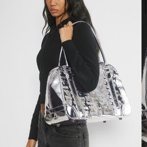 ✨ Aritzia TNA Throwback Metallic Bag – Brand New – $95 FIRM ✨